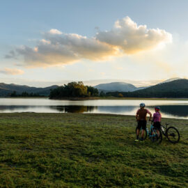 Gravel riders admiring Lake Buaffalo