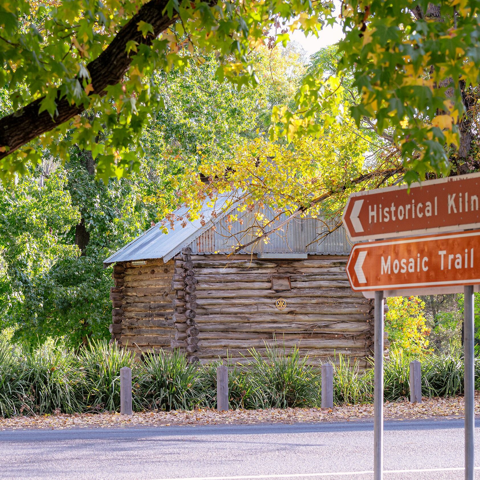 info myrtleford autumn 16_9