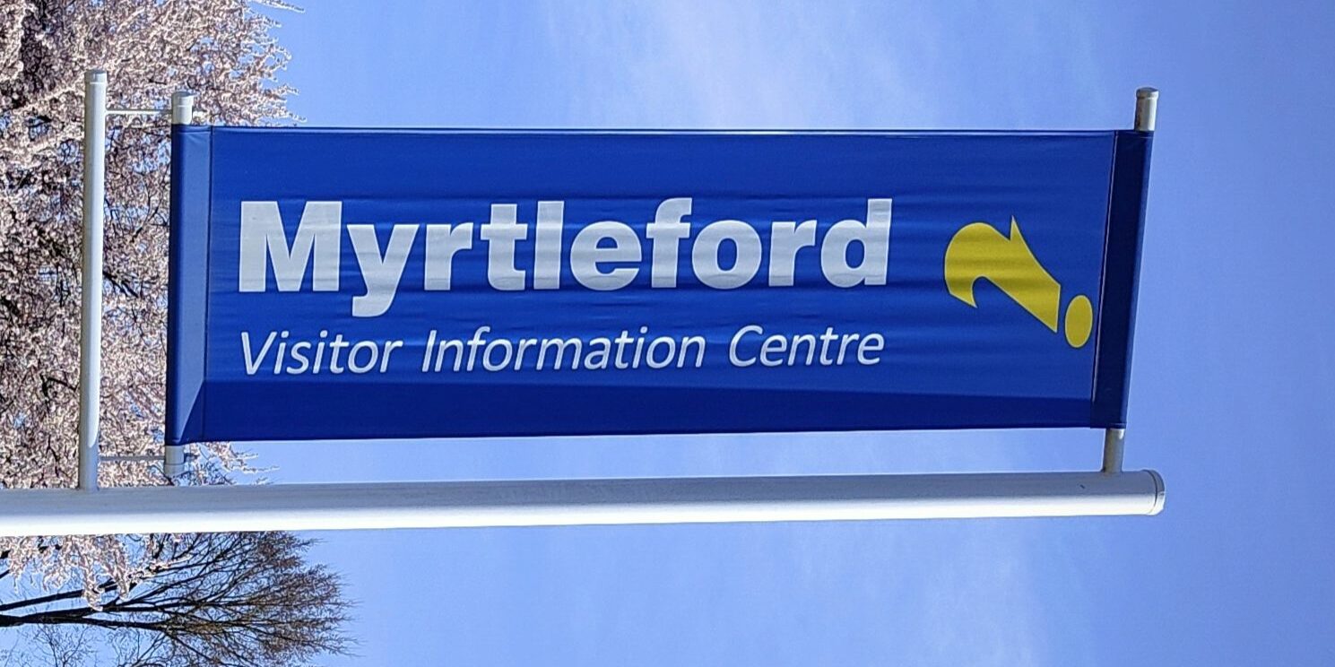 visitor info centre sign Myrtleford 16_9